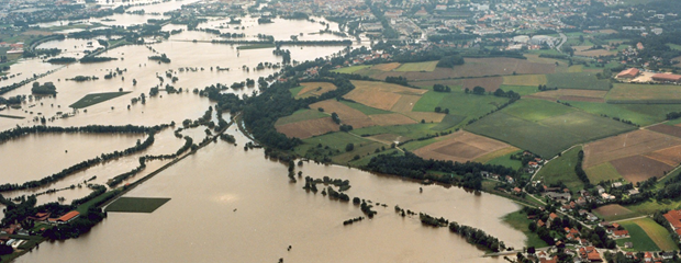 Landschaft bei Hochwasser aus der Luft
